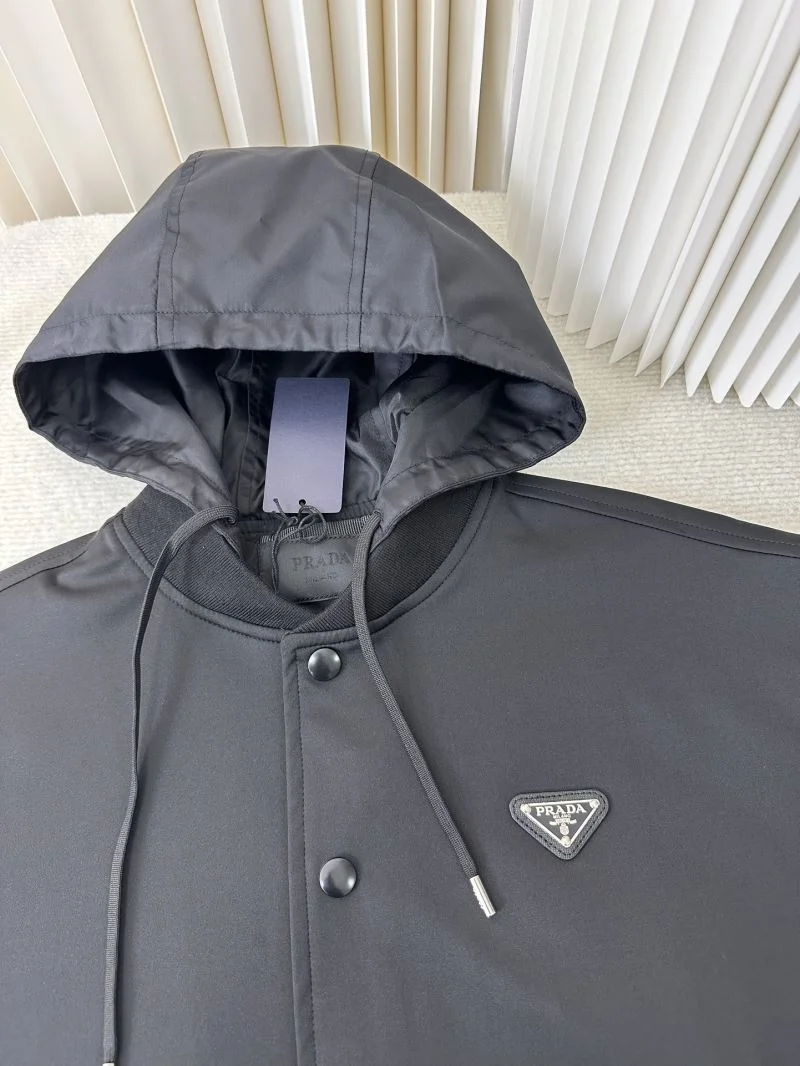 Efficient Prada Outwear 168040