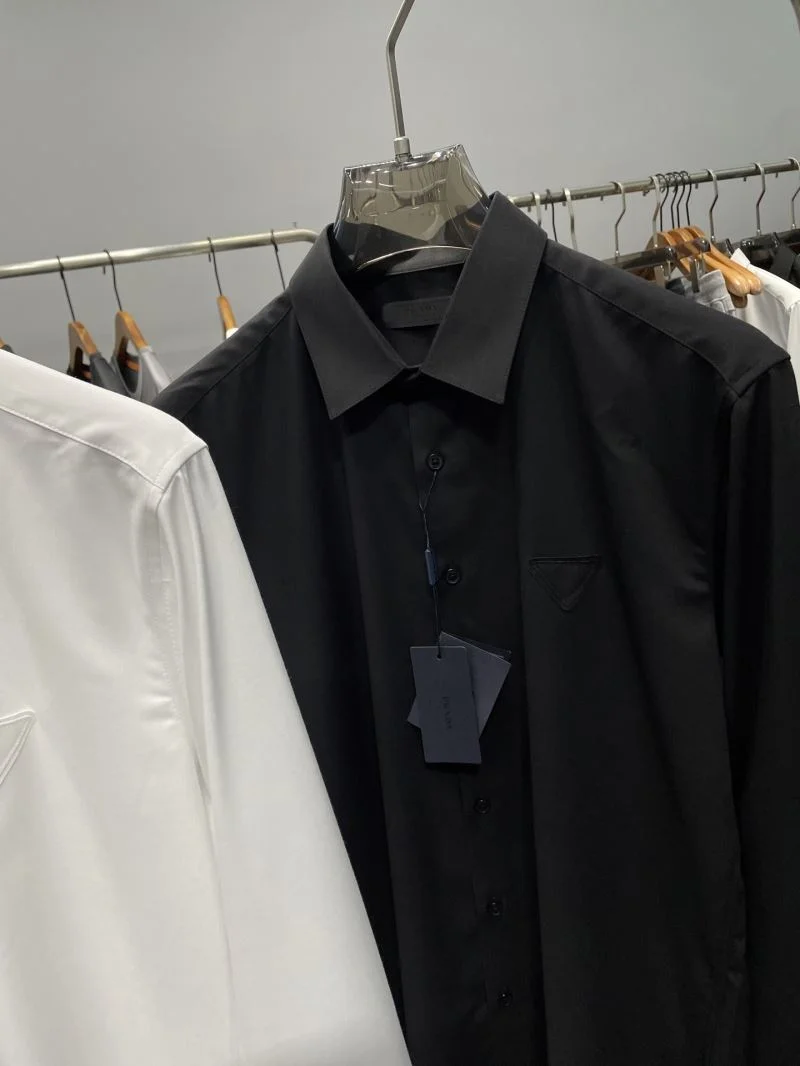 WellDesigned Prada Outwear 167405