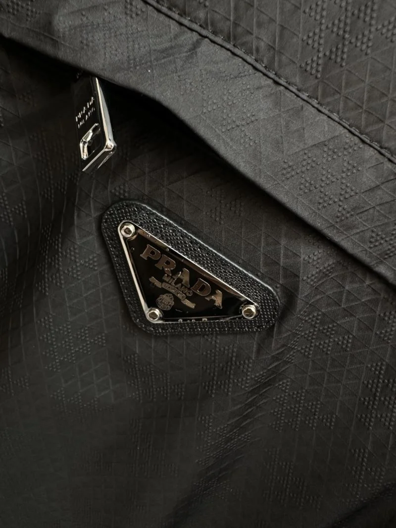Comfortable Prada Outwear 167402