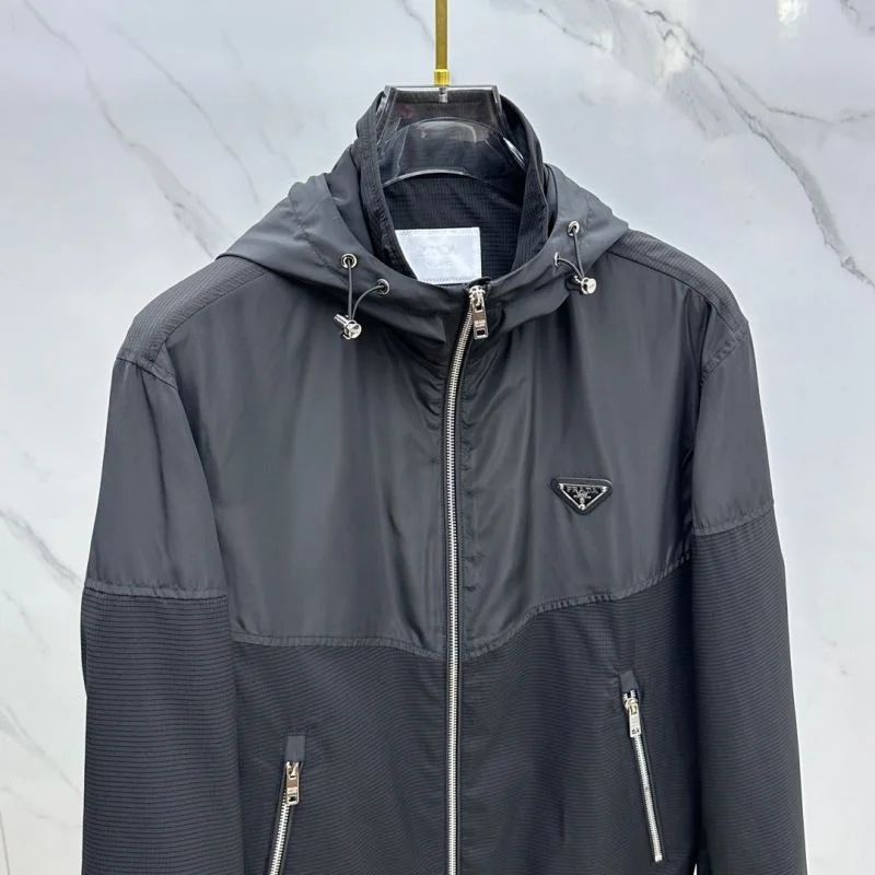 Breathable Prada Outwear 167399