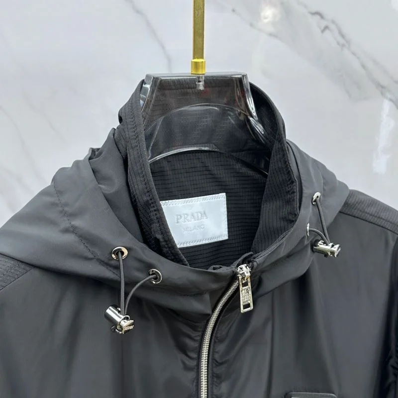 Breathable Prada Outwear 167399