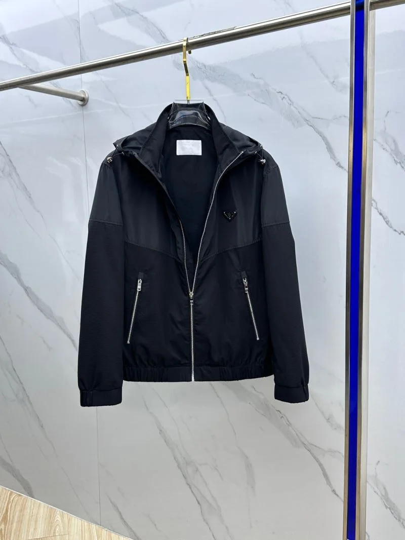 Breathable Prada Outwear 167399