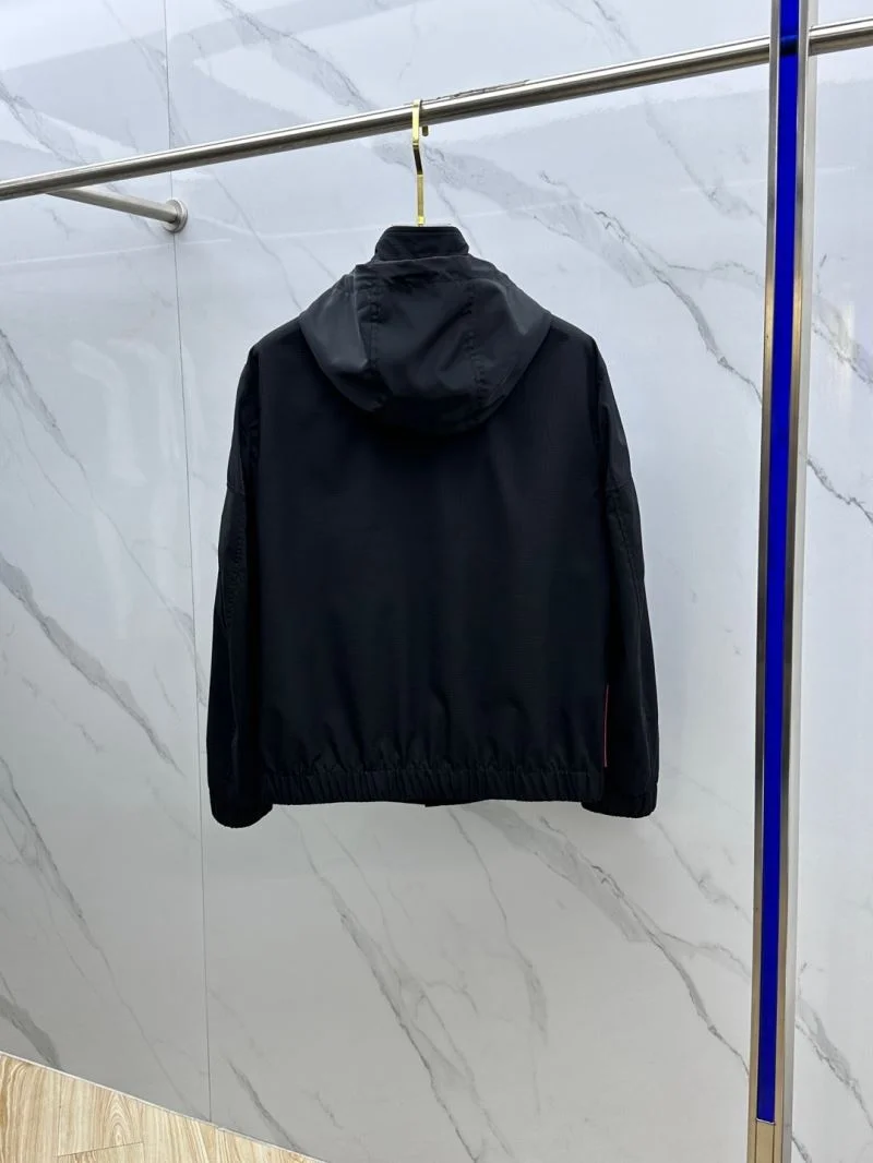 Breathable Prada Outwear 167399