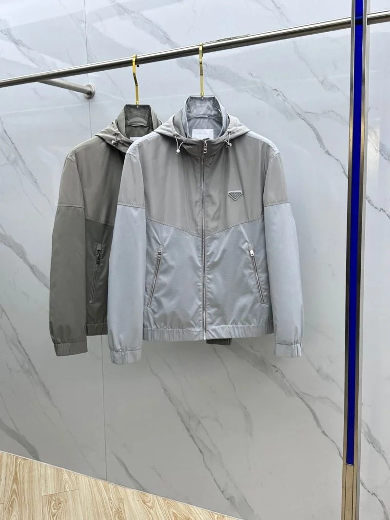 Minimalist Prada Outwear 167392