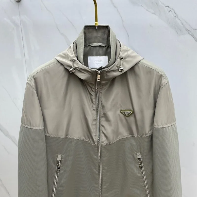 Minimalist Prada Outwear 167392