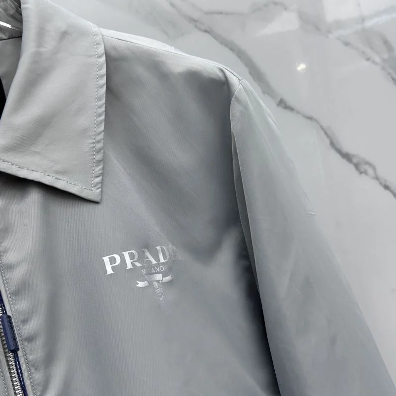 Flexible Prada Outwear 167395