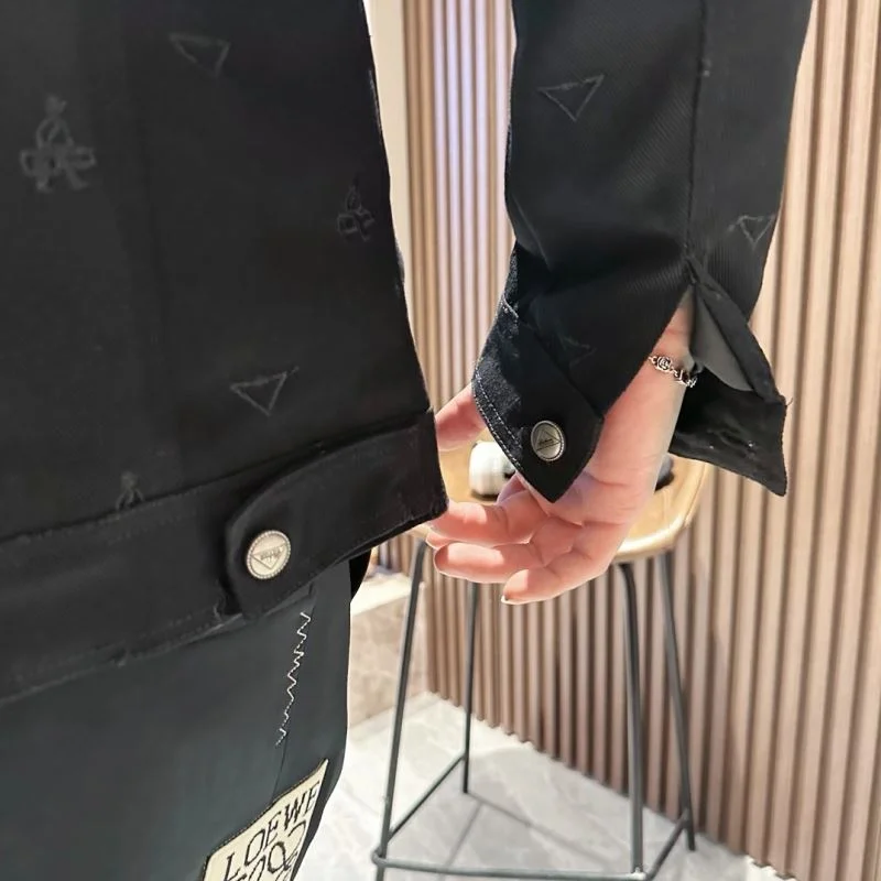 Comfortable Prada Outwear 167390