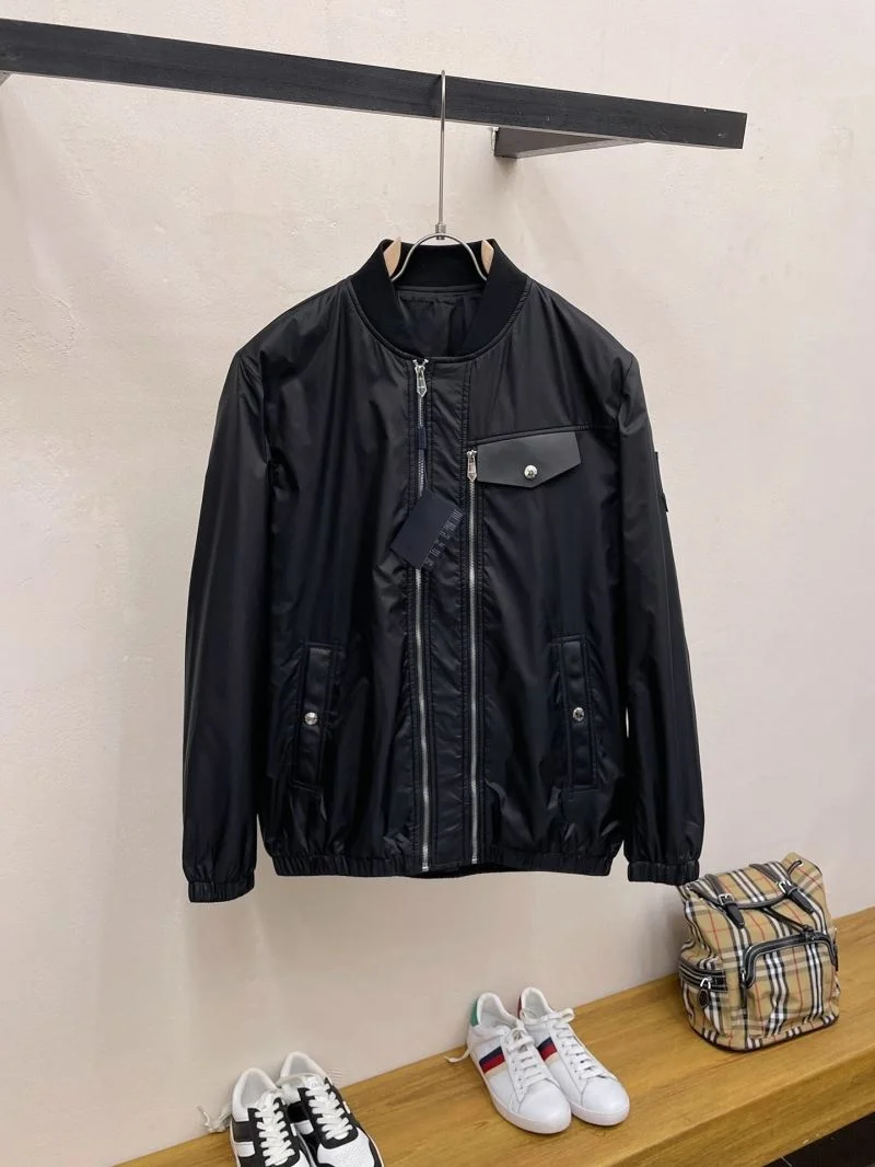 EyeCatching Prada Outwear 167431