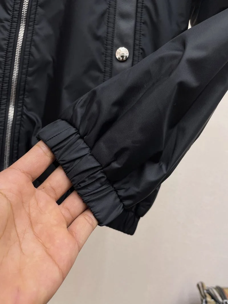 EyeCatching Prada Outwear 167431