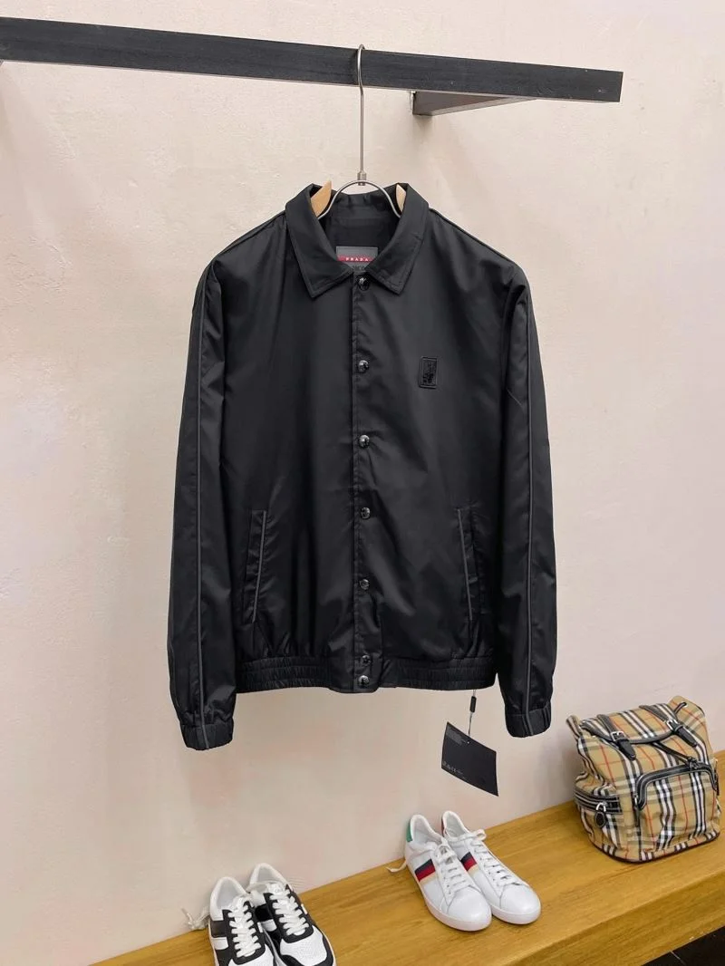 Comfortable Prada Outwear 167384