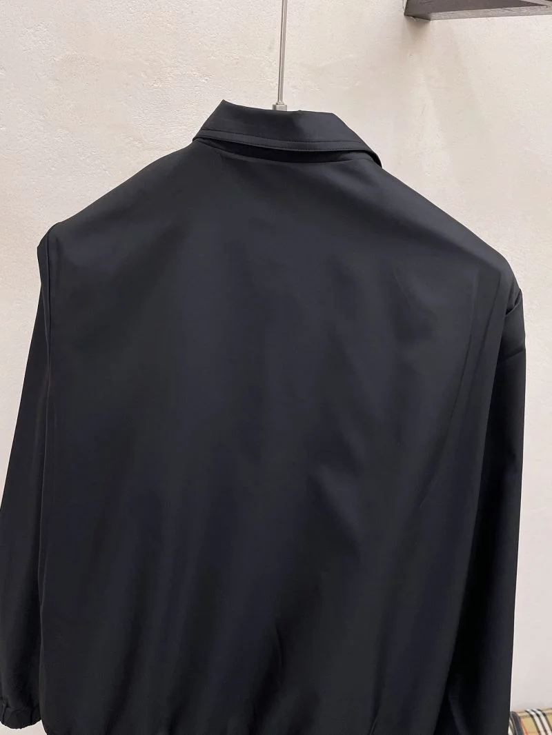 Comfortable Prada Outwear 167384