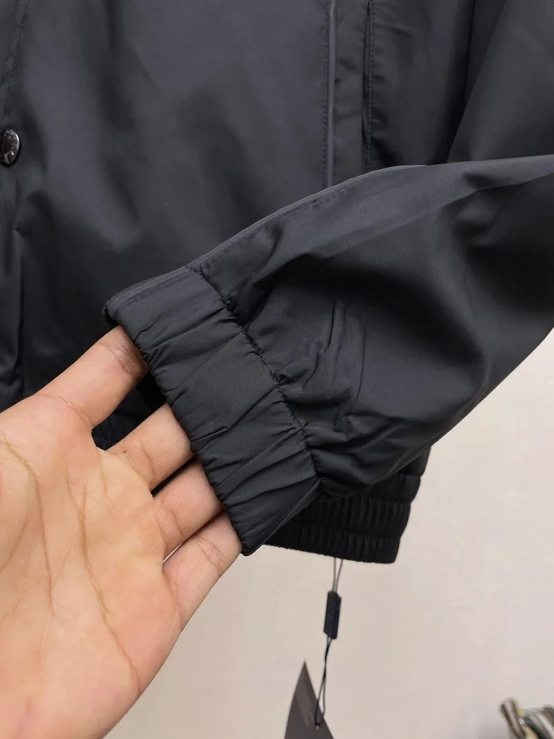 Comfortable Prada Outwear 167384