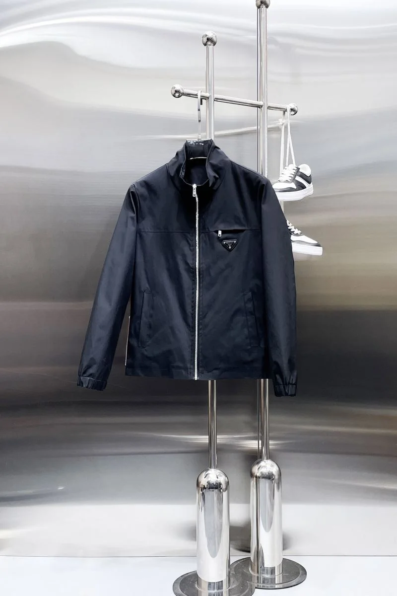 ZipUp Prada Outwear 167380