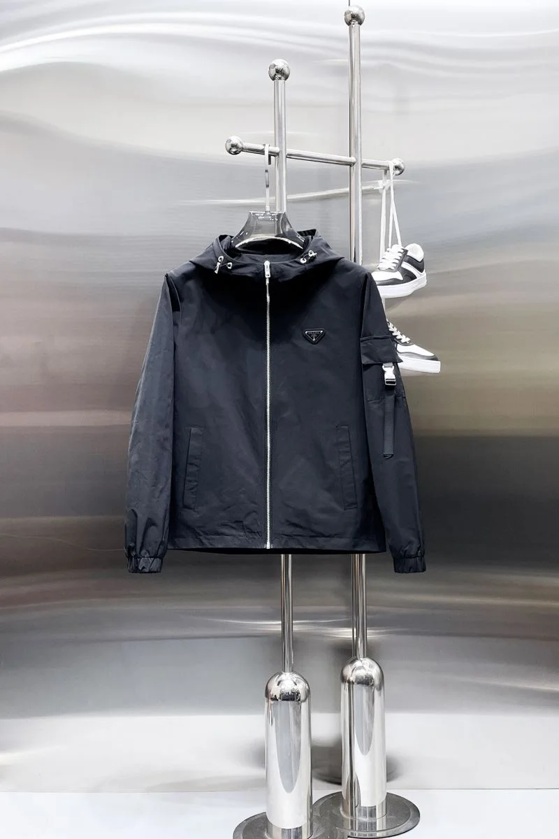 WellDesigned Prada Outwear 167370