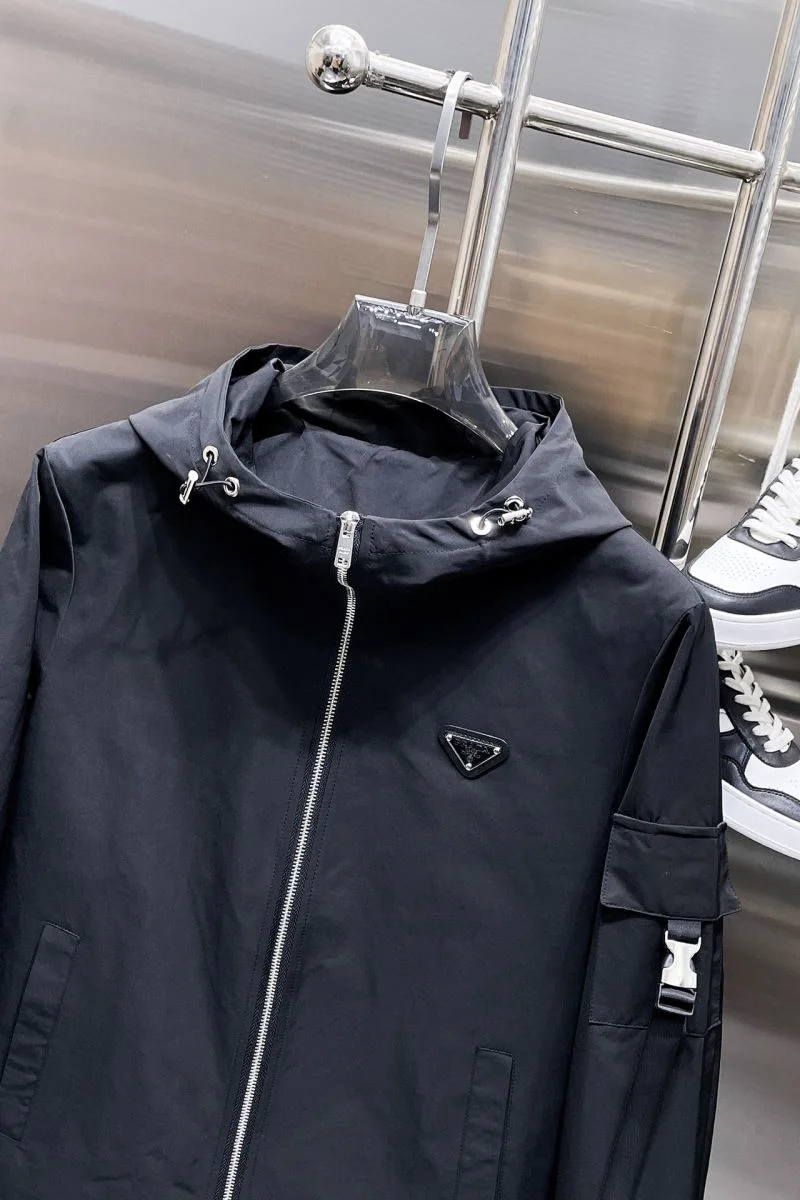 WellDesigned Prada Outwear 167370