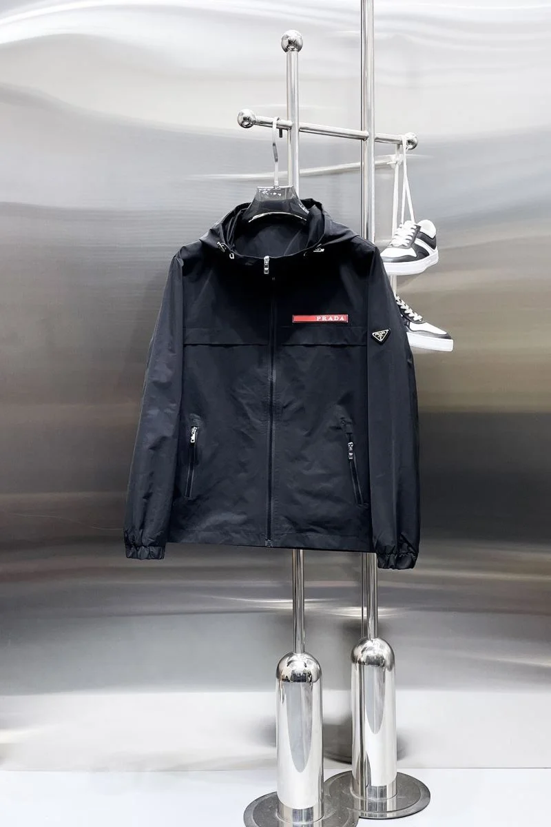 Lightweight Prada Outwear 167367