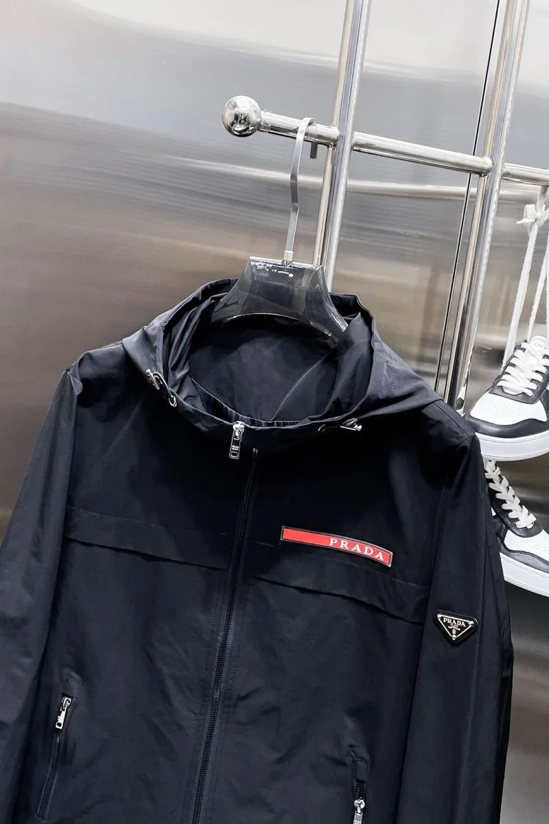 Lightweight Prada Outwear 167367
