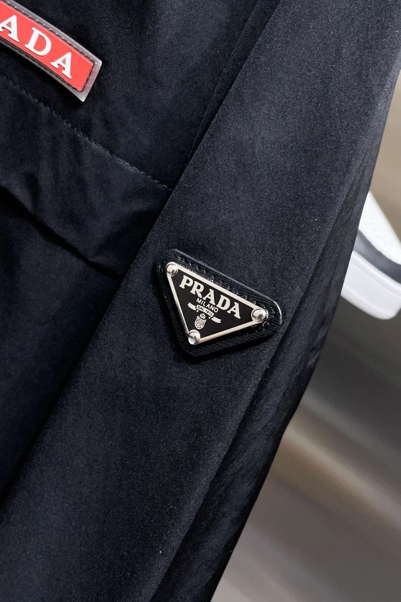 Lightweight Prada Outwear 167367
