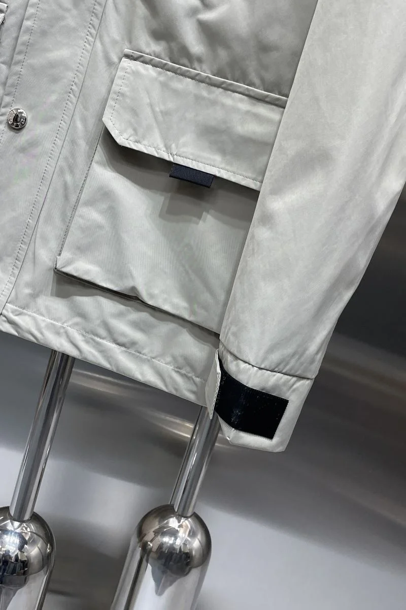 WeatherProof Prada Outwear 167364