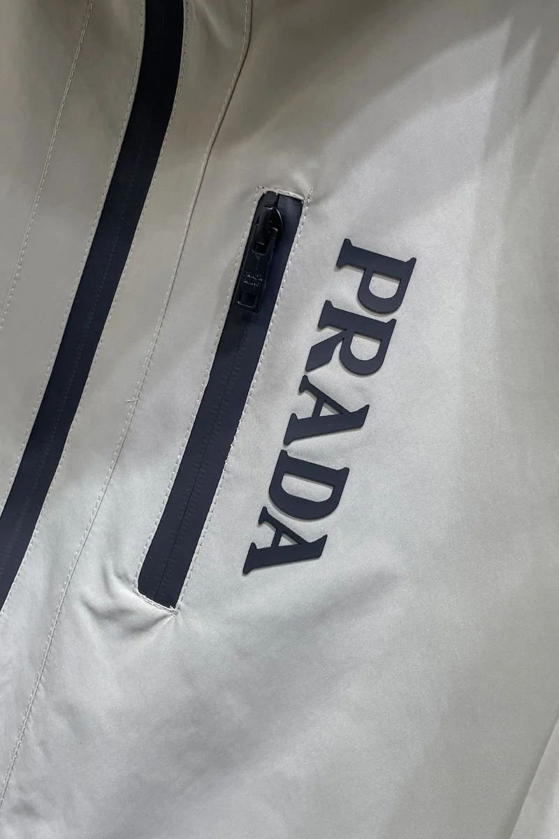 Prada Outwear Fashionable 167432