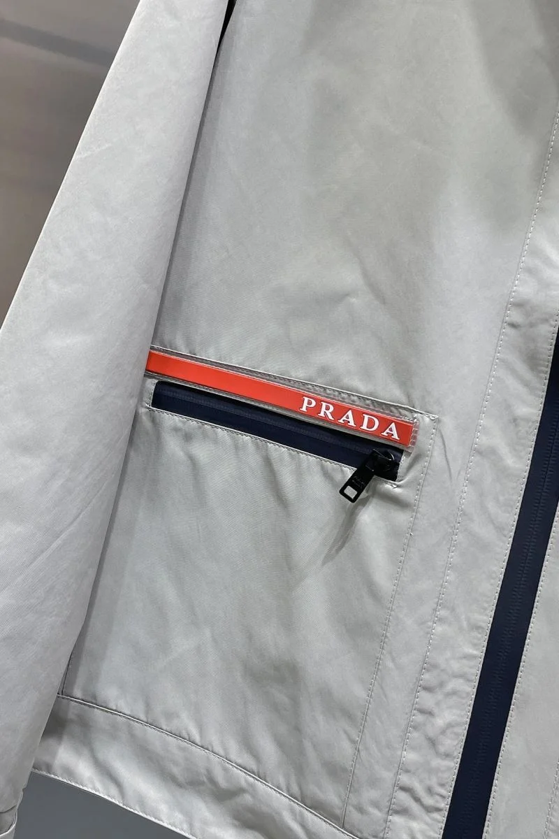 Prada Outwear Fashionable 167432