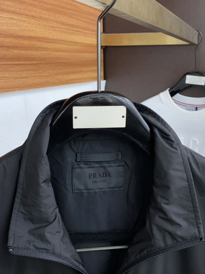Timeless Prada Outwear 167347