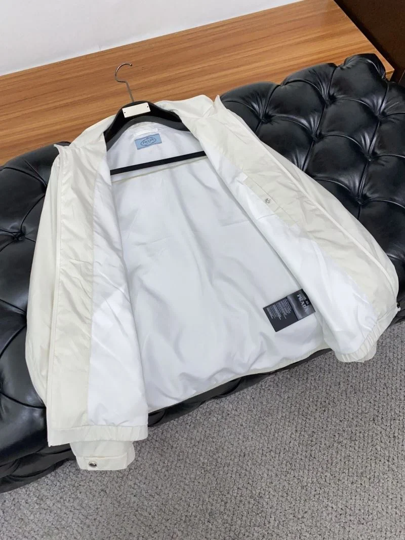 Sporty Prada Outwear 167350