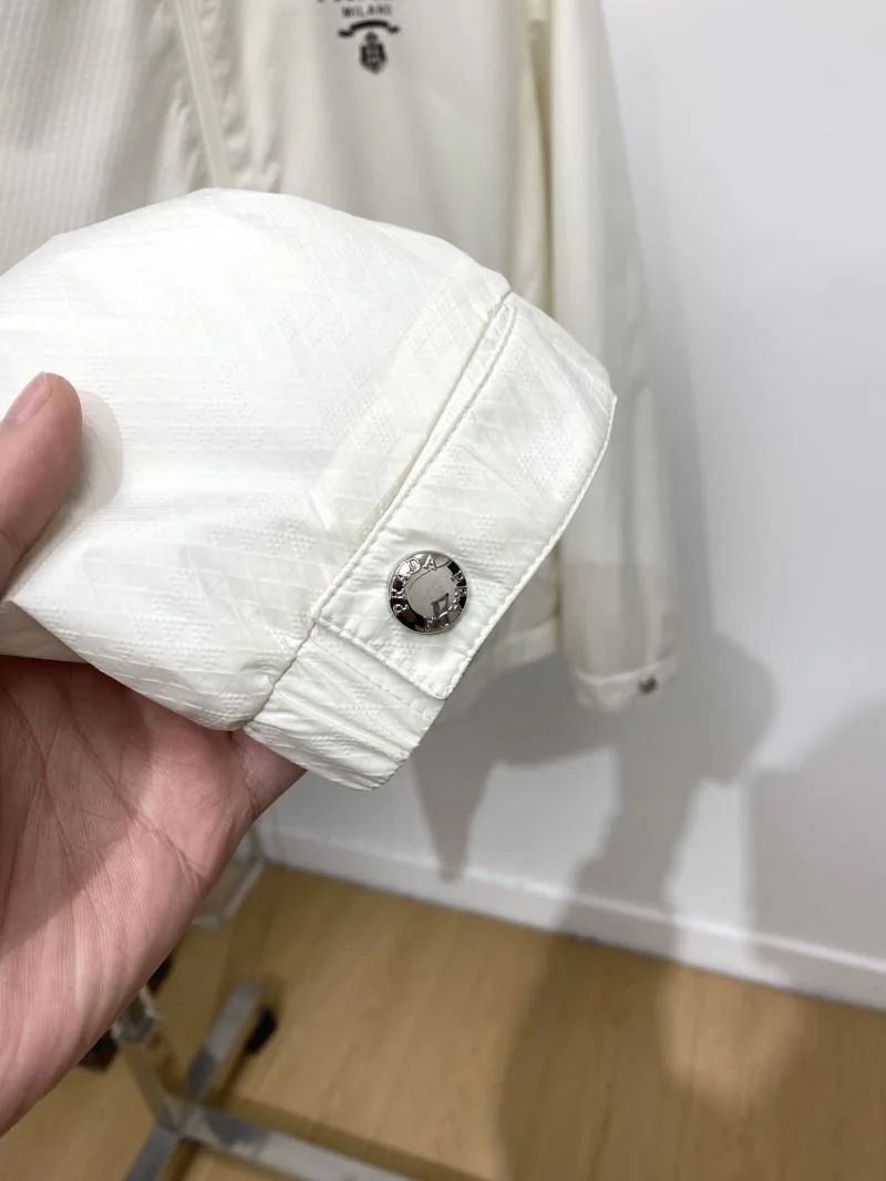 Efficient Prada Outwear 167343