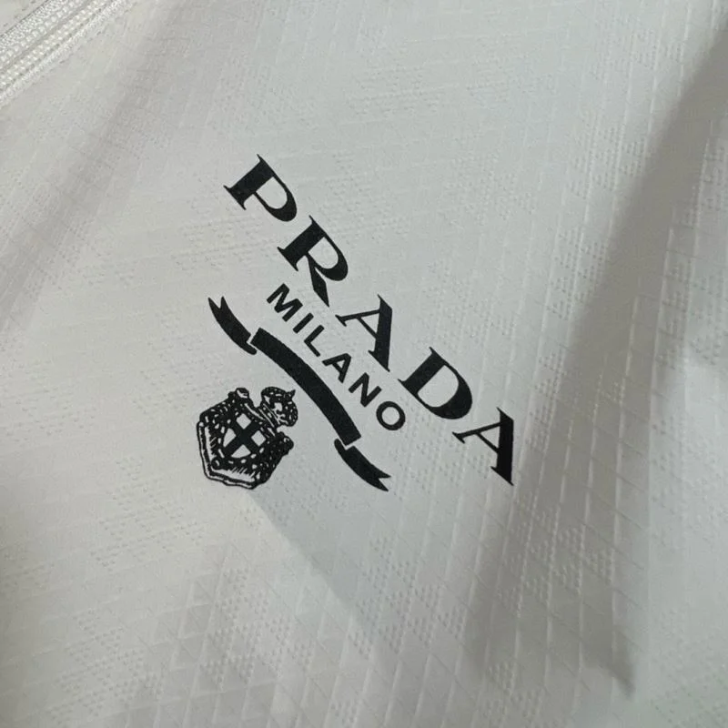 OnTrend Prada Outwear 167340