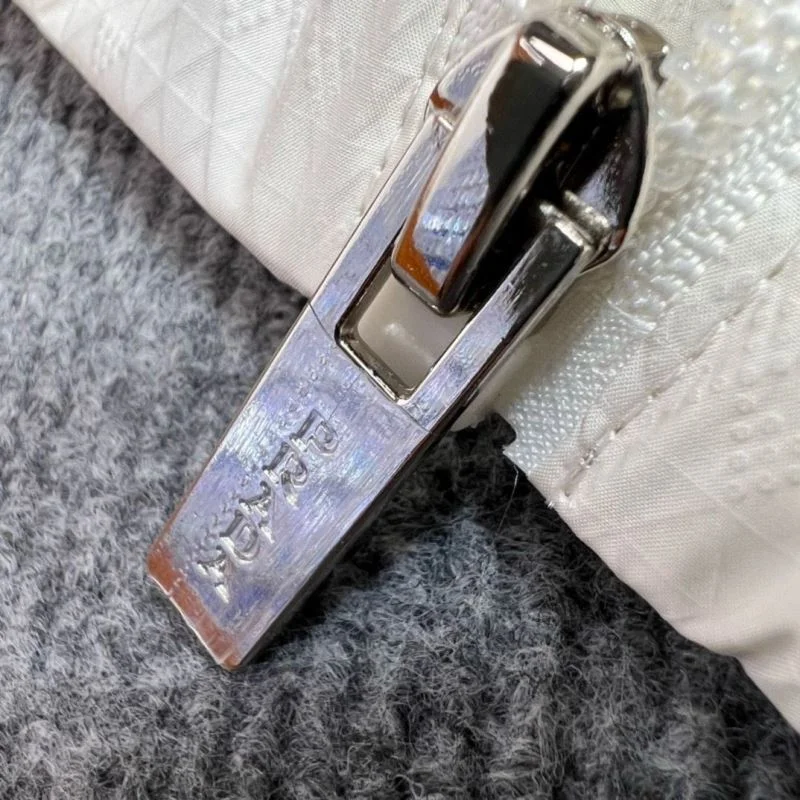 OnTrend Prada Outwear 167340