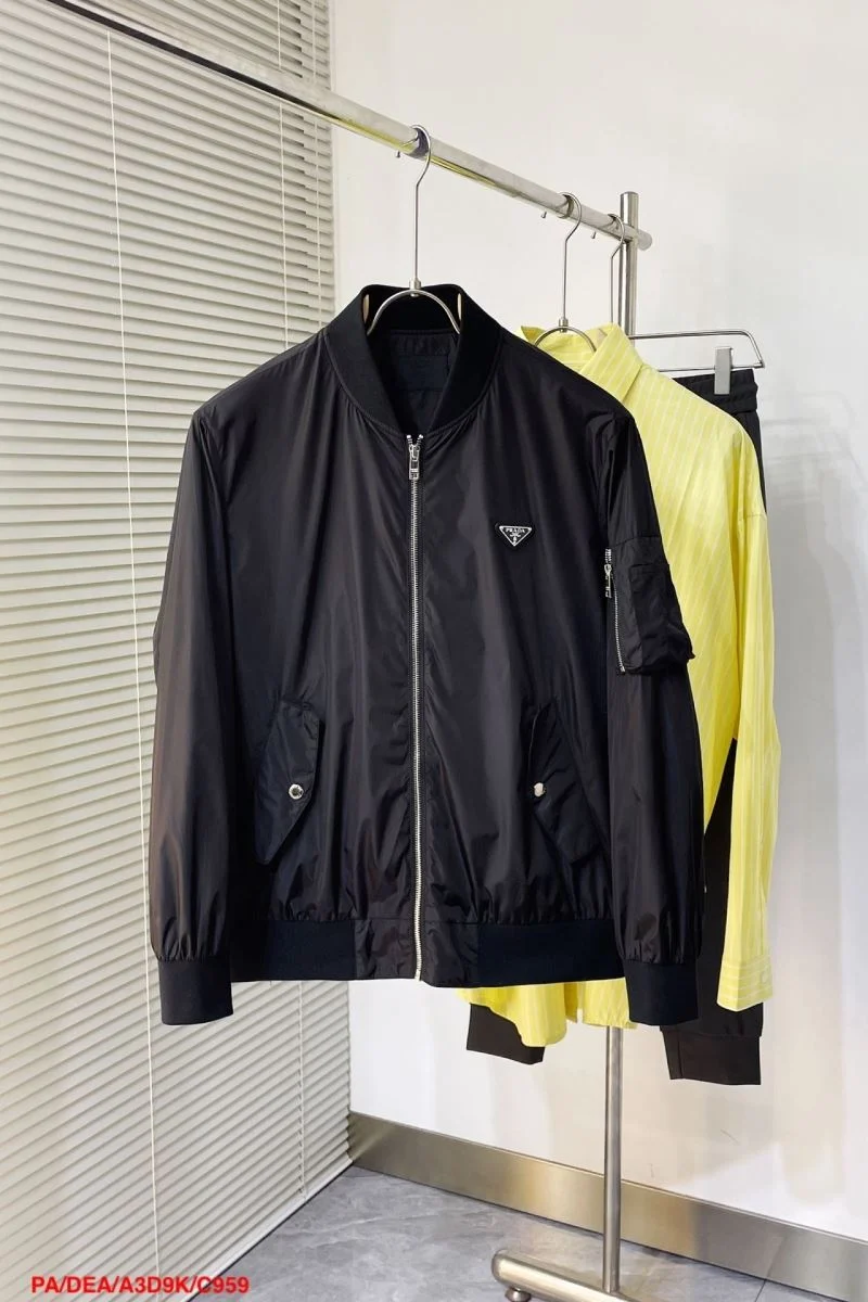 Breathable Prada Outwear 167336