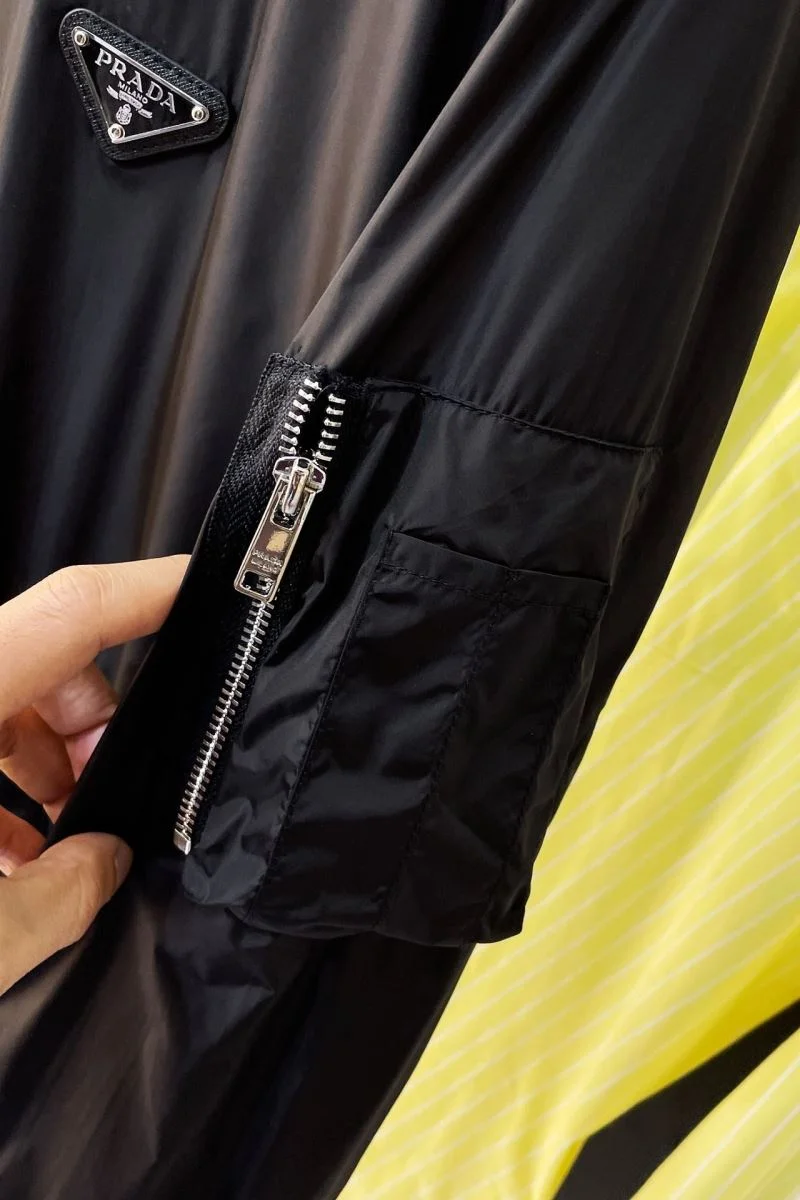 Breathable Prada Outwear 167336