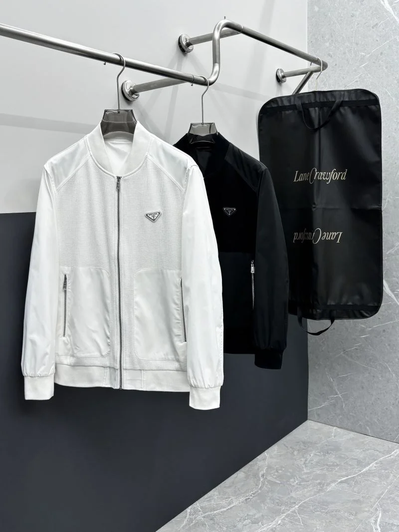 Effortless Prada Outwear 167335