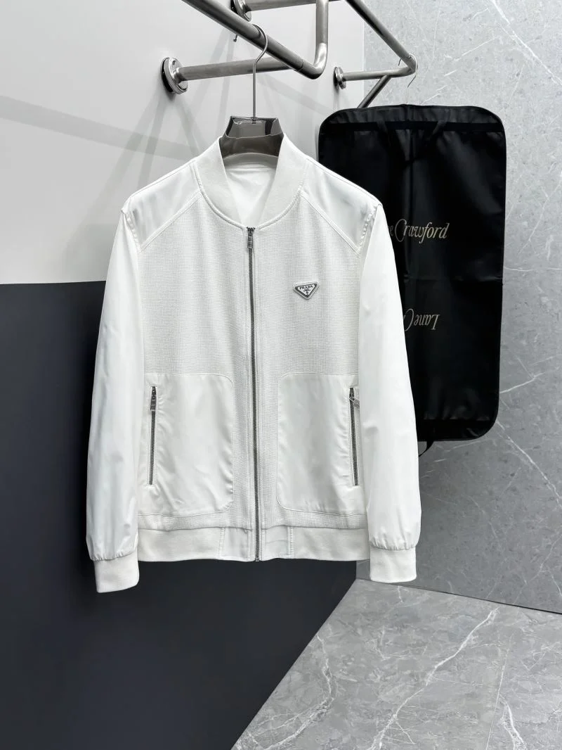Effortless Prada Outwear 167335