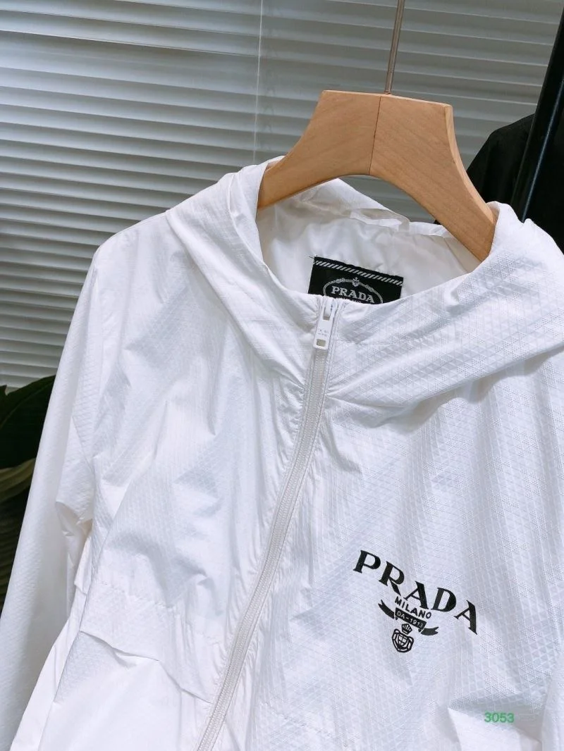 Prada Outwear MoistureWicking 167334