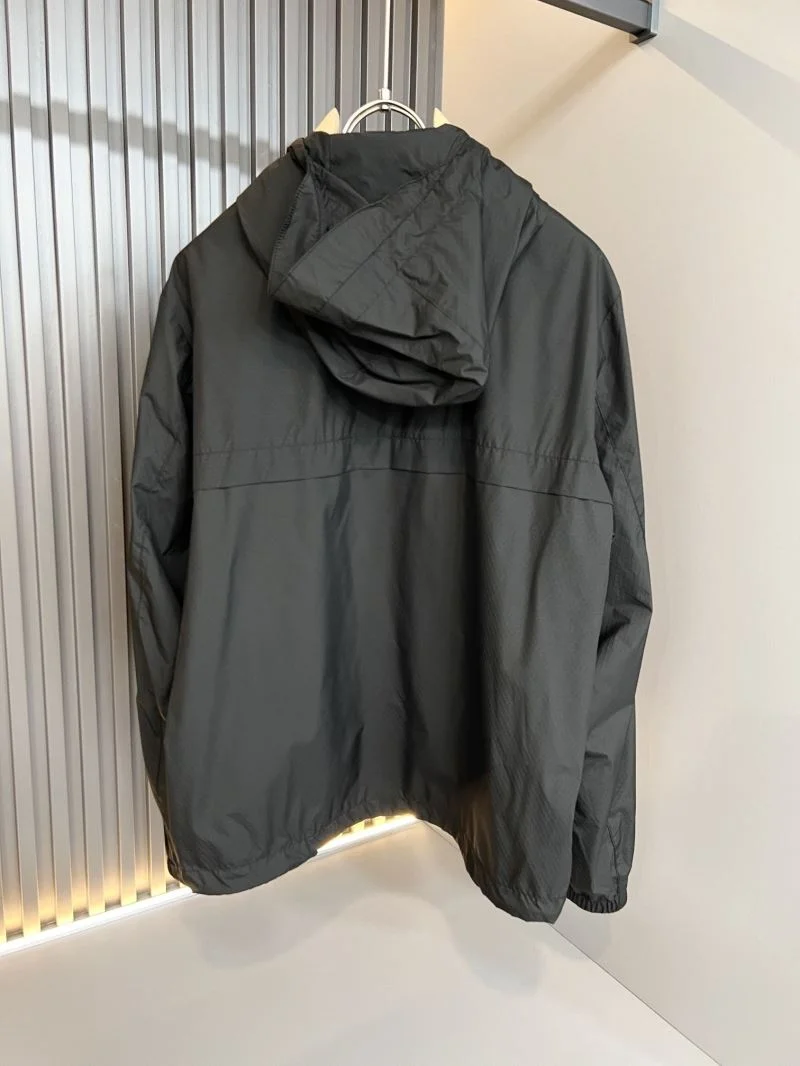 Prada Outwear GoAnywhere 167345
