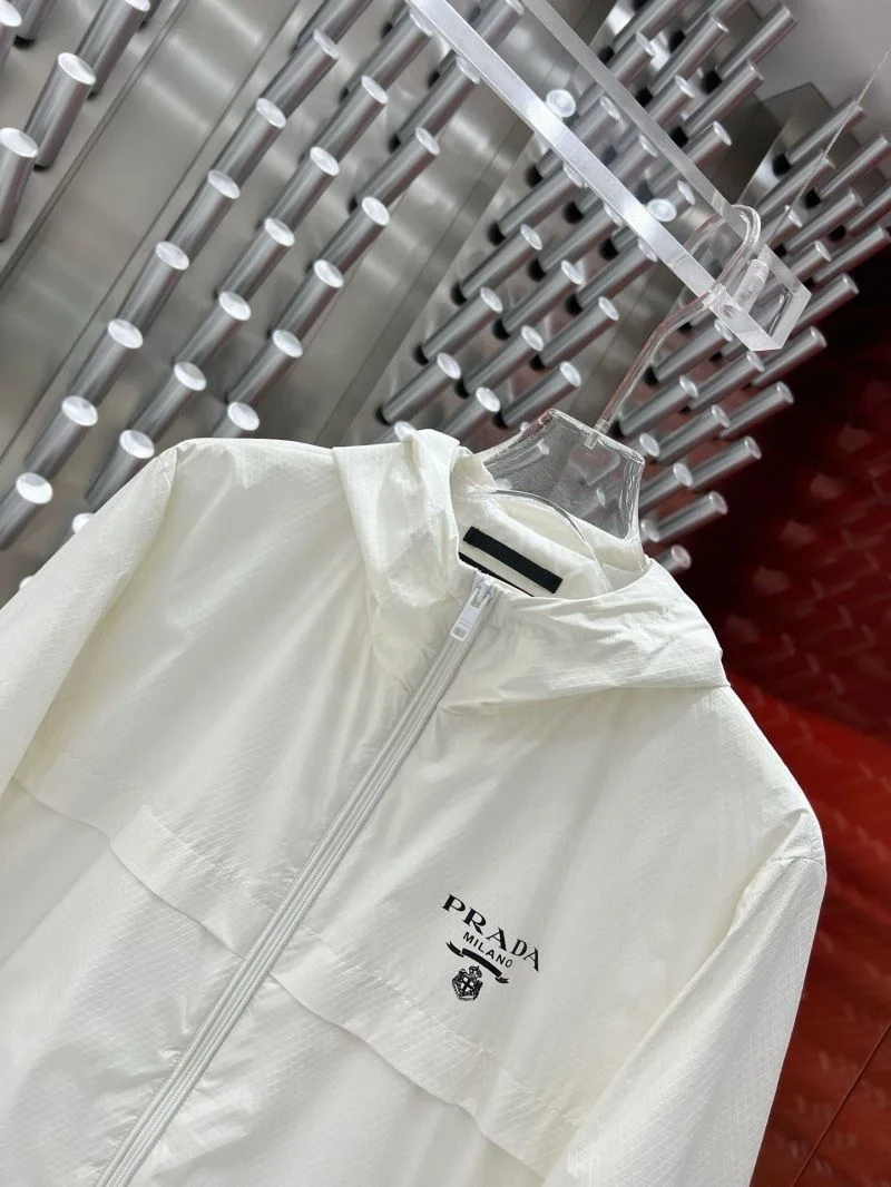 DailyWear Prada Outwear 167330
