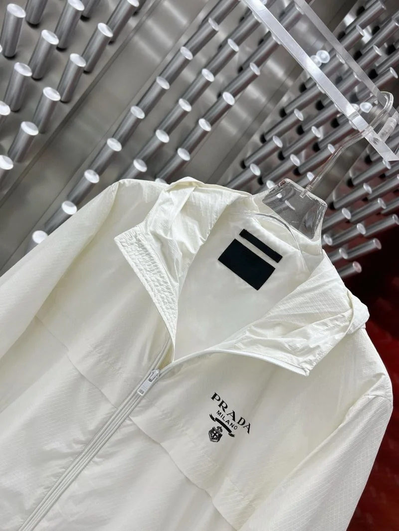 DailyWear Prada Outwear 167330