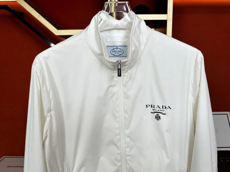 Prada Outwear ZeroBulk 167348