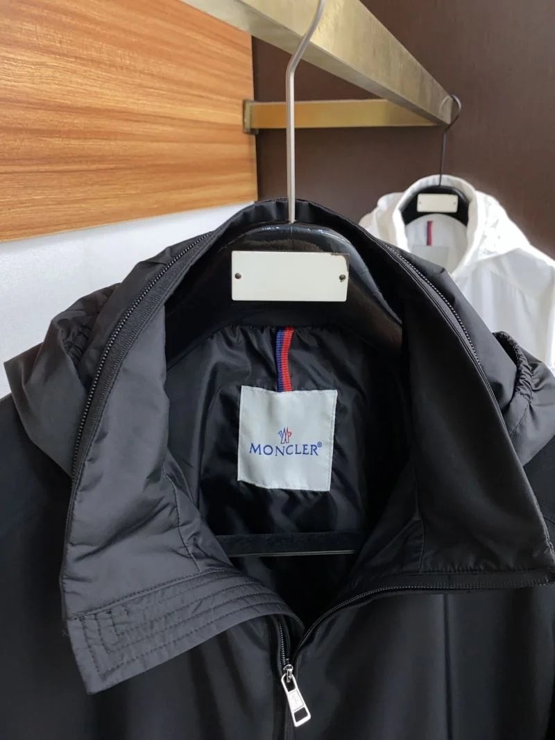 Stretchable Prada Outwear 167324