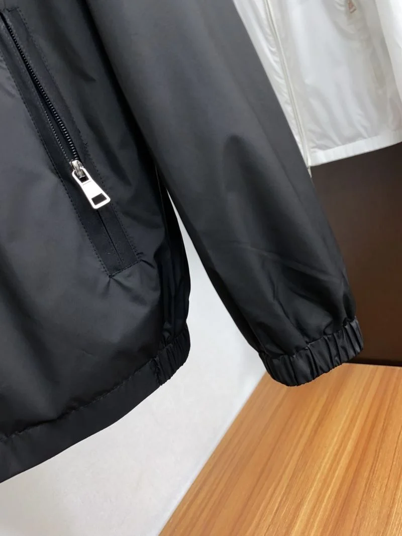 Stretchable Prada Outwear 167324
