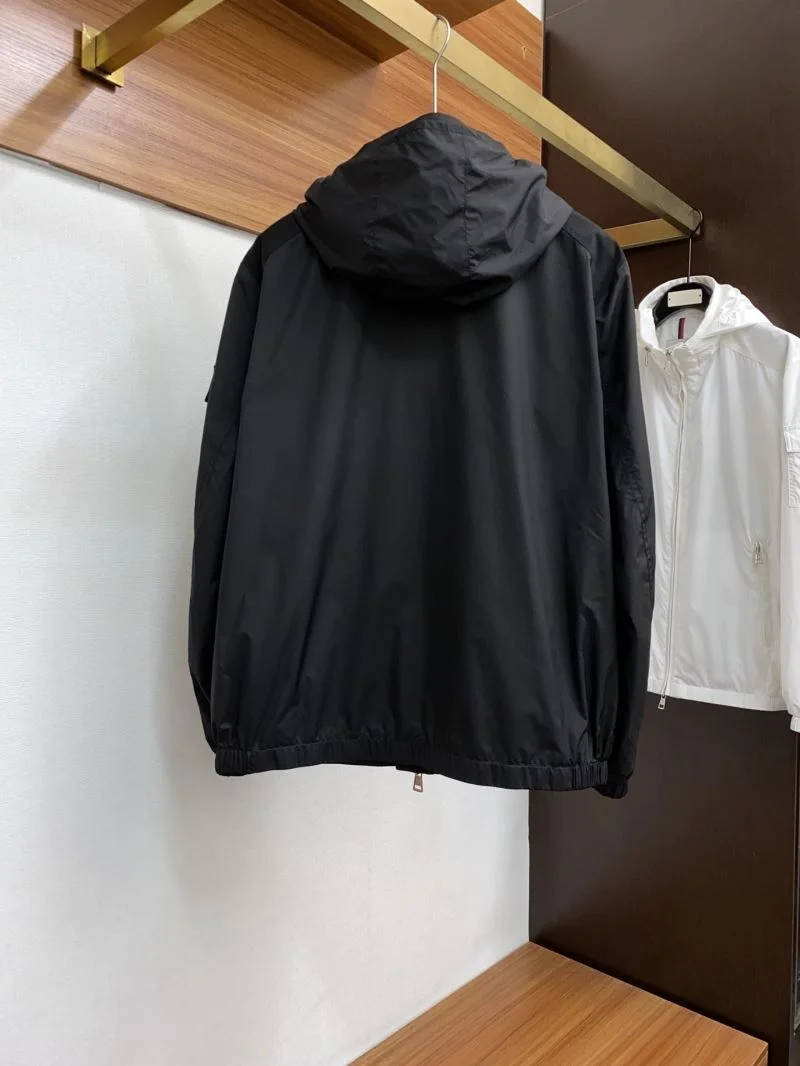 Stretchable Prada Outwear 167324