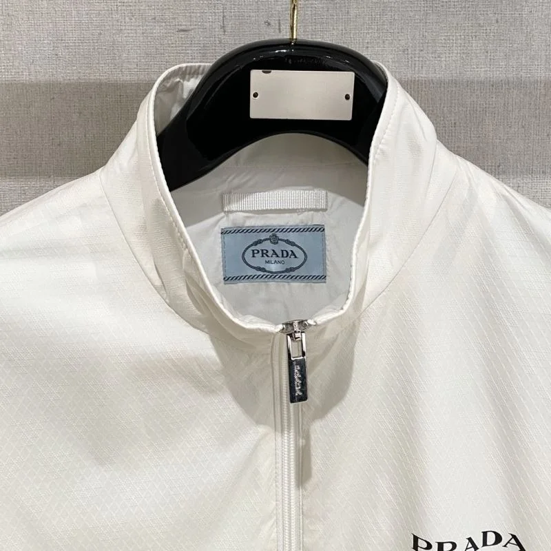 Prada Outwear Fashionable 167329