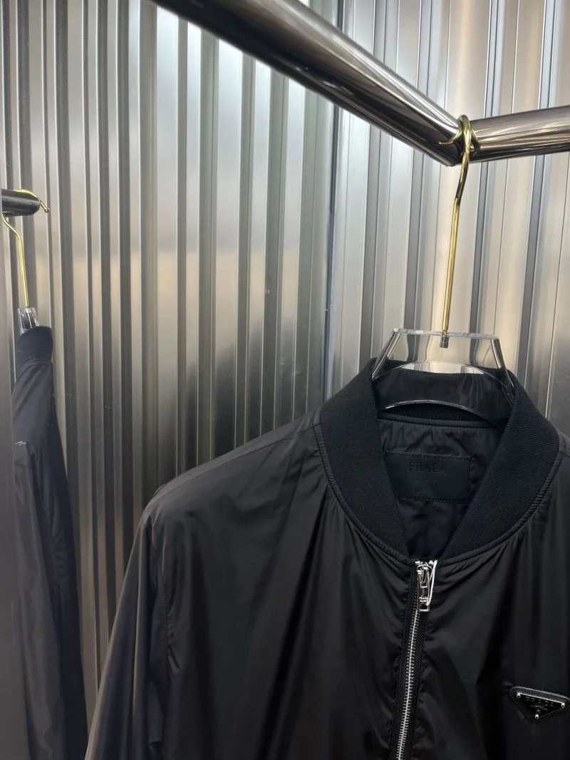 Prada Outwear Sophisticated 167323