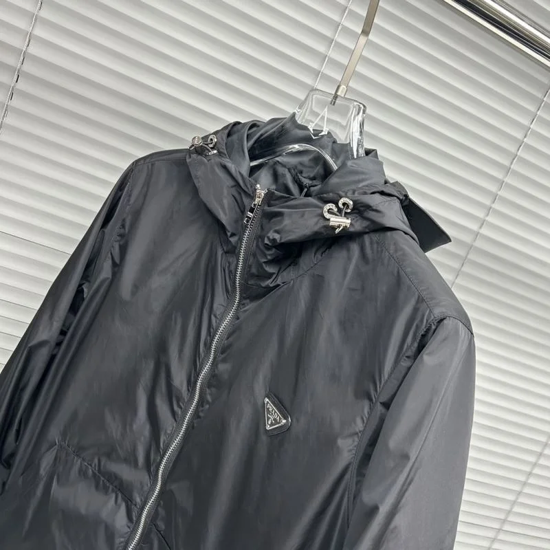 Supportive Prada Outwear 167328