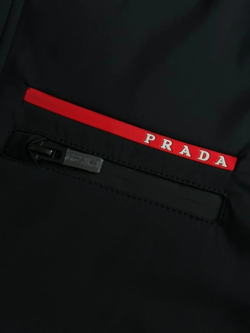Breathable Prada Outwear 167319