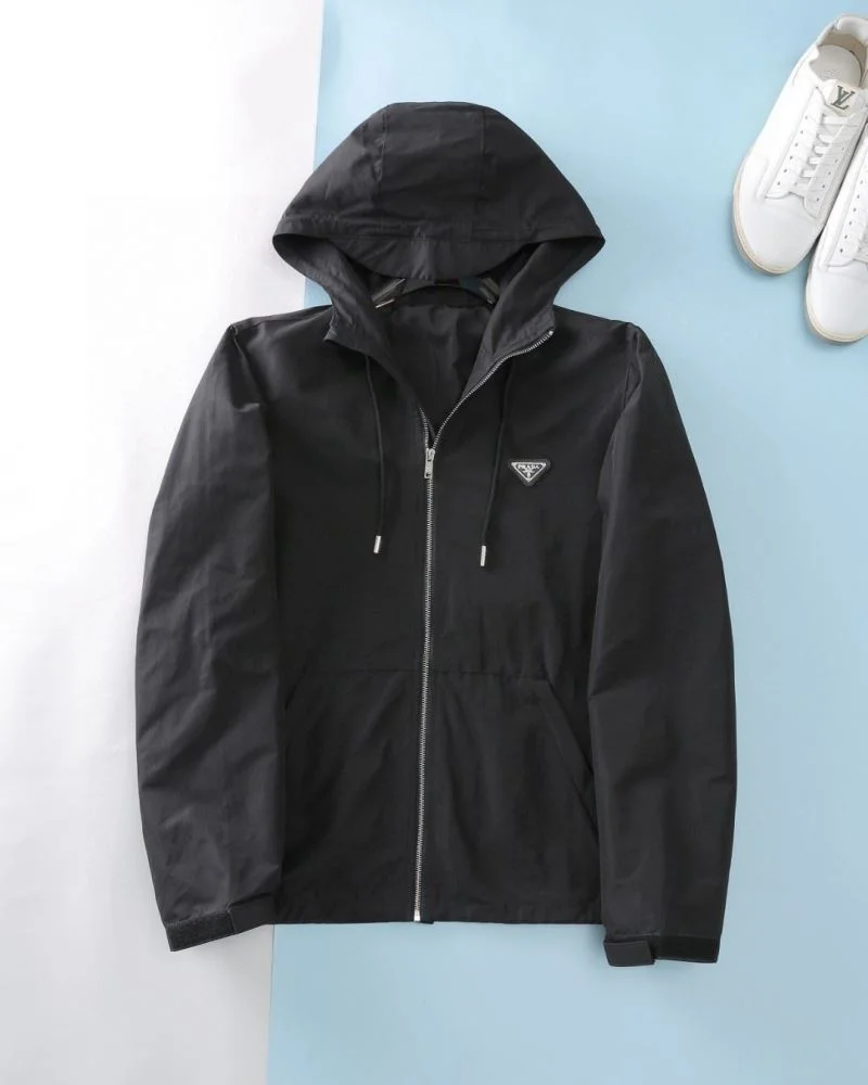 ModernLook Prada Outwear 167325