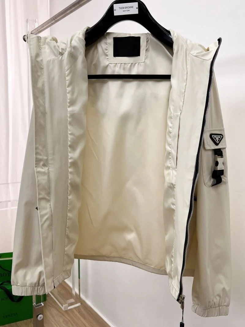 SmartChoice Prada Outwear 167297