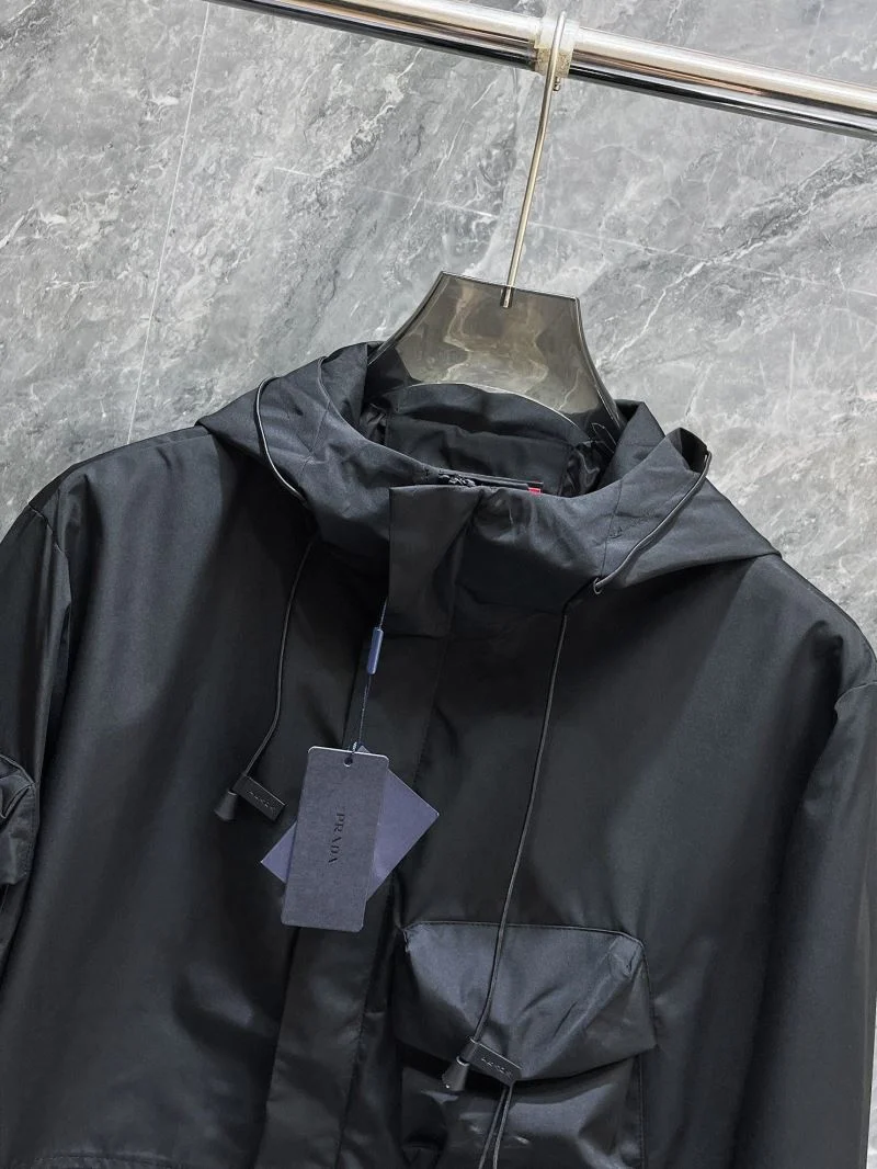 Prada Outwear Minimalist 167285