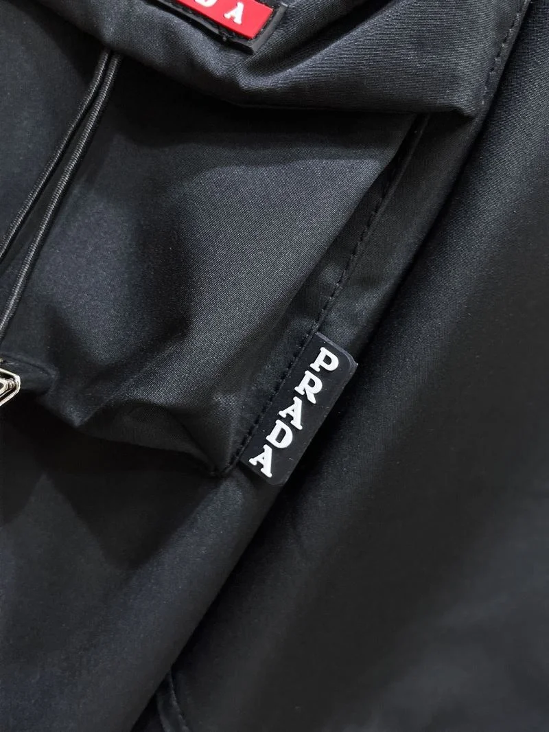 Prada Outwear Minimalist 167285